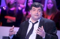 تواصل جدل تعيين يهودي وزيرًا للسياحة في تونس