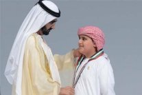محمد بن راشد يكرم أوائل الإمارات بشكل مختلف