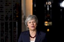 كيف يمكن أن تطيح برئيس الحكومة في بريطانيا؟