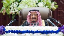 كتاب سعوديون: خطاب الملك سلمان مرجعي وشامل