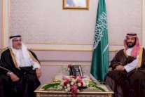 محمد بن سلمان وسلمان بن حمد يبحثان تطوير العلاقات الثنائية