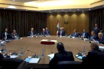 الإستراتيجيّة الدفاعية لحزب الله تعود على طاولة البحث في لبنان