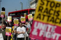 التحيز العنصري... معاناة يومية في بريطانيا