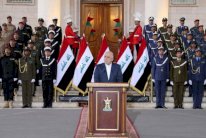 العراق يحتفل بذكرى النصر على داعش رغم تصاعد عملياته