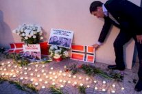 وقفة بالنروج لاحياء ذكرى سائحتين اسكندينافيتين قتلتا بالمغرب