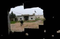 الشرطة العسكرية الروسية تبدأ دوريات في منطقة منبج بشمال سوريا