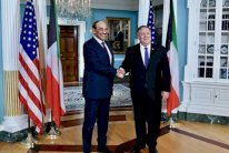 بومبيو لم يصل الكويت فلاقاه الصباح في واشنطن