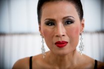 أميرة تنافس مرشح المجلس العسكري على رئاسة الحكومة التايلاندية