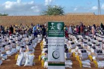 السعودية تقدم مساعدات للمتضررين في الصومال واللاجئين السوريين والشعب اليمني