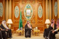  الملك سلمان يوجه أمراء المناطق الاهتمام بمصالح المواطنين والمقيمين