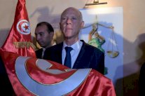 الاحتفالات تعم تونس بعد اعلان فوز قيس سعيّد بالرئاسة