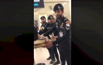 بالفيديو: الكويت تستقبل اللبنانيين بالورود