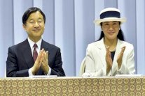 إمبراطور اليابان ناروهيتو يعلن رسميًا تنصيبه