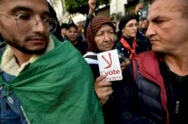 اضطراب في حملة الانتخابات الرئاسية بالجزائر