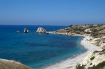 قبرص تعين محققا في قضية