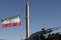 إيران تنقل سرّا صواريخ باليستية إلى العراق