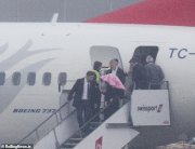 إيرلندا تعتقل العروس 