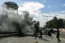 القوات العراقية تعيد فتح شوارع في بغداد