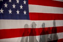 بدء الانتخابات التمهيدية للحزب الديموقراطي في ولاية أيوا