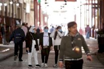 ارتفاع عدد الإصابات بفيروس كورونا في الكويت والبحرين