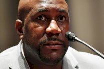 شقيق جورج فلويد يدعو الأمم المتحدة إلى 