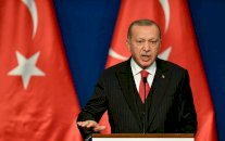 إردوغان يغلق جامعة مرتبطة برئيس الوزراء السابق