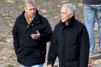 جونسون: لا اتصال من أميركا بشأن الأمير أندرو