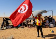 المئات يتظاهرون في جنوب تونس عقب مقتل شاب