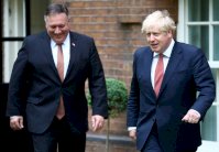 بومبيو يلتقي جونسون على وقع التوتر مع الصين