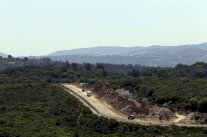 إسرائيل ترسل تعزيزات إلى الحدود مع لبنان