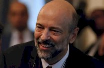 الرزاز: الدولة لا تختصر بشخص أو نقابة أو حزب!