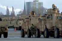 بولندا تعلن نشر ألف جندي أميركي على أراضيها