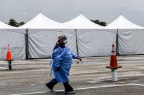 الولايات المتحدة: وفيات كورونا 1262 في 24 ساعة