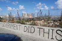 رئيس حكومة لبنان كان يحضر لقنبلة إعلامية والانفجار سبقه