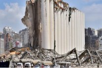 القضاء يستدعي مسؤولين كباراً للتحقيق في انفجار بيروت