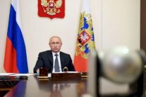 لقاح بوتين في مرمى النيران 