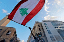 أسبوع على الانفجار: بيروت تبكي قتلاها وتتوعد قاتليها