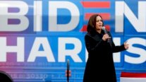 كامالا هاريس على عتبة دخول التاريخ