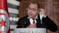 رئيس الحكومة التونسي يعلن تعديلاً وزارياً واسعاً