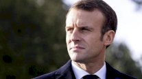ماكرون يرفض الحكم بحق نافالني ويطالب بالإفراج عنه فورًا