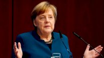 ميركل تشيد بـ