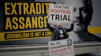 محكمة بريطانية تُمهِّد لتسليم أسانج لأميركا 