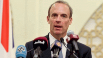 وزير الخارجية البريطاني من الدوحة: لا اعتراف بطالبان