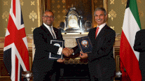 بريطانيا والكويت تستأنفان 
