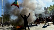 مصرع شخصين واعتقال 450 آخرين خلال احتجاجات عنيفة في تشيلي