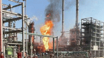 حريقٌ في أكبر مصفاة نفط كويتية يوقع إصابات