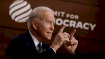 انتقادات لبايدن بسبب انقطاع خطاب لتايوان خلال قمة الديموقراطية