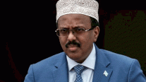 الرئيس الصومالي يُعلّق مهام رئيس الوزراء 