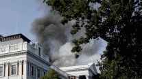 حريق في مقر برلمان جنوب أفريقيا