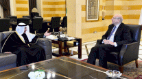 وزير الخارجية الكويتي يزور بيروت لإعادة 